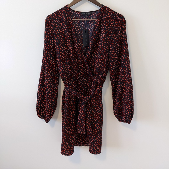 NWT Faux Wrap Dynamite Dress - Picture 3 of 4